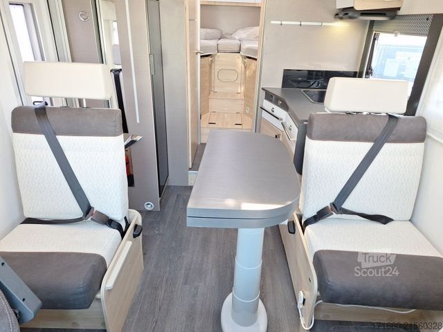 Camping-car semi-intégré CHAUSSON Titanium 777 GA VIP Hubstützen, Dachklima, Autom