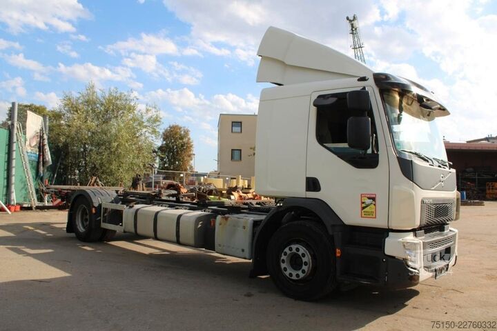 Camion porte-caisses amovibles VOLVO FE 320 4x2 LL - Nr.: 711