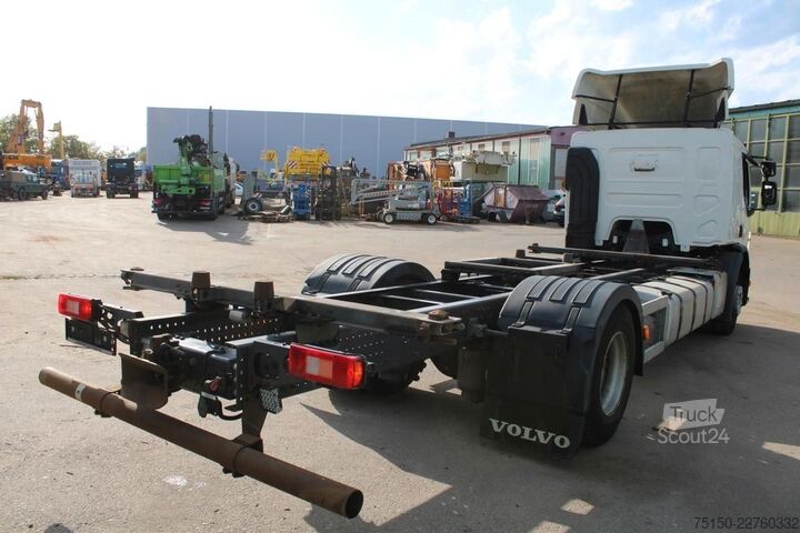 Camion porte-caisses amovibles VOLVO FE 320 4x2 LL - Nr.: 711