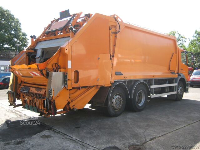 Camion à ordures MERCEDES-BENZ 2529 L 6x2 AXOR Bluetec4 GEESINK *TÜV+SP gültig*