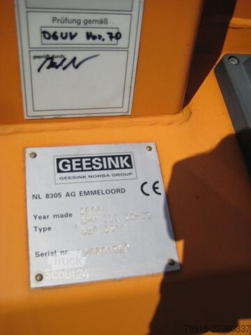 Camion à ordures MERCEDES-BENZ 2529 L 6x2 AXOR Bluetec4 GEESINK *TÜV+SP gültig*