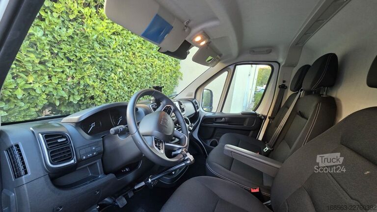 Kastenwagen Wohnmobil / Campervan AFFINITY Freedo 541 HT Comfort