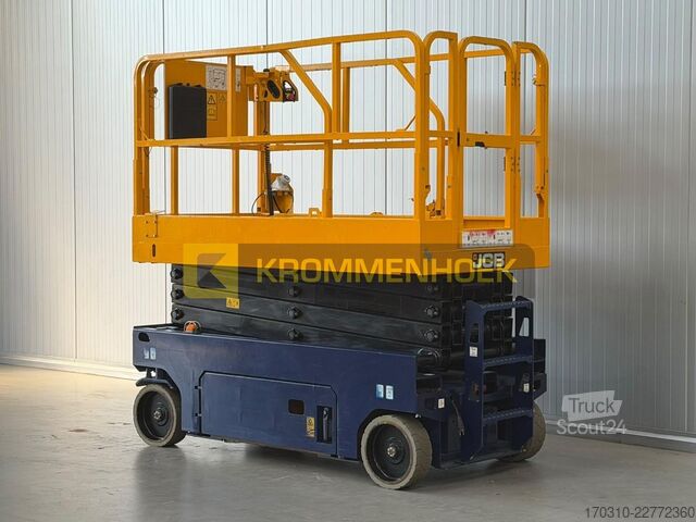 Elevador de tesoura JCB S 2646 E