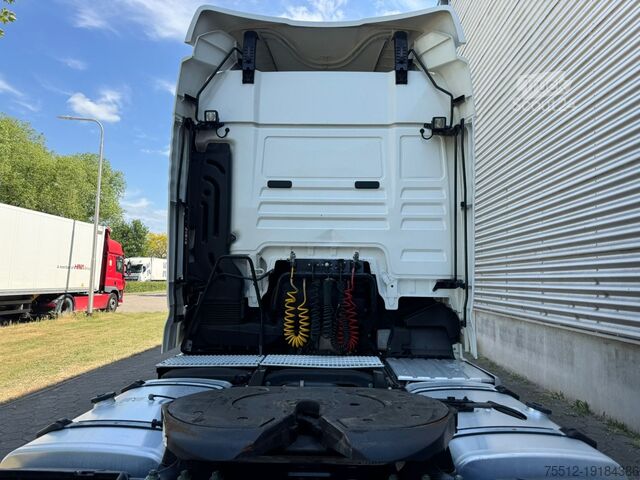 Standaard-SZM MAN TGX 18.500 XLX / Intarder / Roof Klima / 2 Tanks