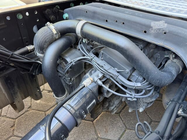 Standaard-SZM MAN TGX 18.500 XLX / Intarder / Roof Klima / 2 Tanks