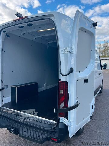 Bestelwagen met verhoogd dak RENAULT Renault Master KaWa L3H2  m. Fahrtenschreiber
