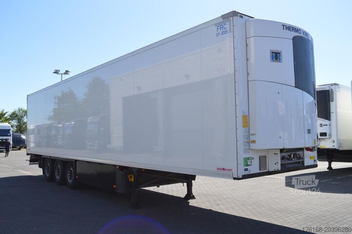 Polpriklopnik za prevoz hladilnikov SCHMITZ CARGOBULL SKO FP 60 ThermoKing SLXi 300