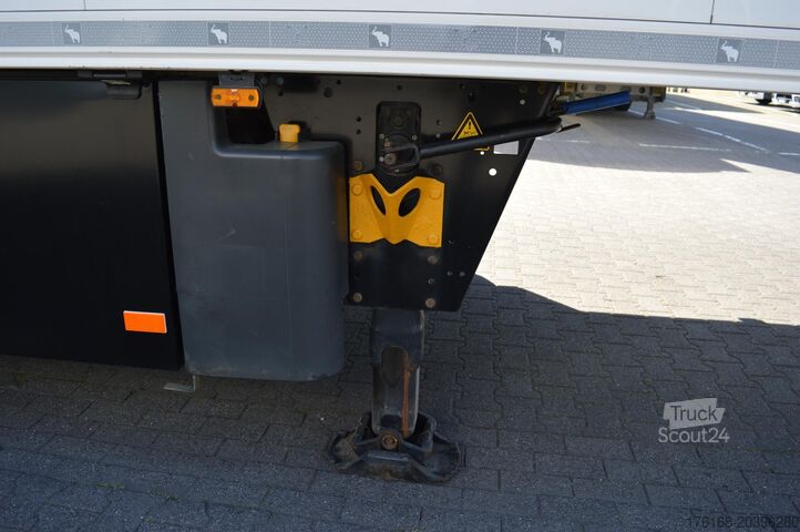 Polpriklopnik za prevoz hladilnikov SCHMITZ CARGOBULL SKO FP 60 ThermoKing SLXi 300