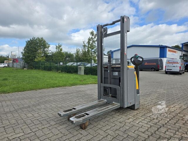 Heftruck Jungheinrich EJC112z