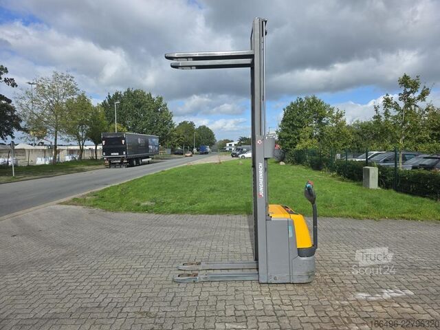 Heftruck Jungheinrich EJC112z