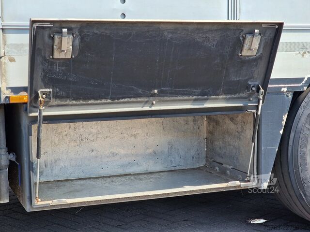 Preprava dobytka Berdex FH 460 Berdex 3 deck livestock - Loadlift - Lif...