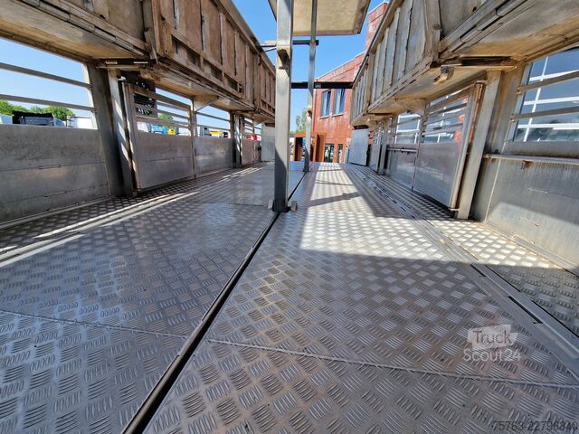 Preprava dobytka Berdex FH 460 Berdex 3 deck livestock - Loadlift - Lif...