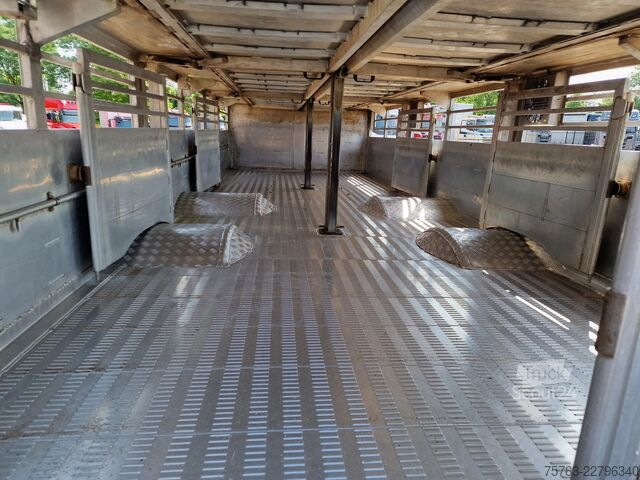 Preprava dobytka Berdex FH 460 Berdex 3 deck livestock - Loadlift - Lif...