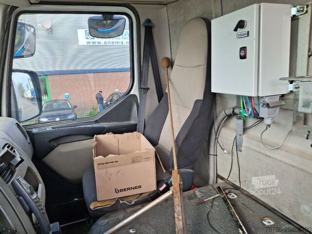 Autocisternă RENAULT MIDLUM 280DXI