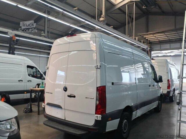 Fourgon Mercedes-Benz Sprinter 317 CDI,L2H2,Automatik,Kamera,Navi