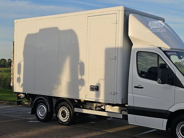 Gesloten bak VELDHUIZEN P37.4 BE-COMBI Laadklep!