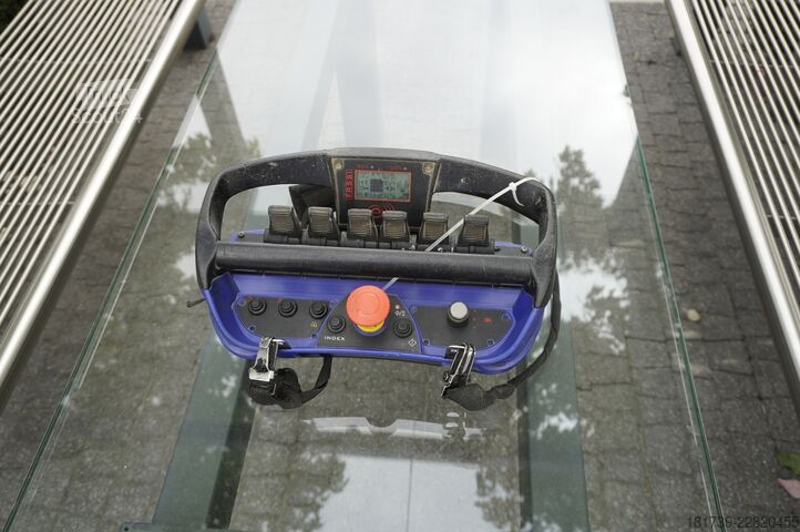 Plattform mit Kran Renault C380 DTI 11 6x4 / Fassi F235A.0.24 E