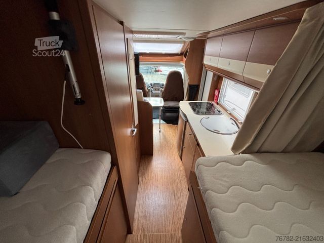 Half-integraal camper CARADO T 337 - Einzelbetten - Garage -