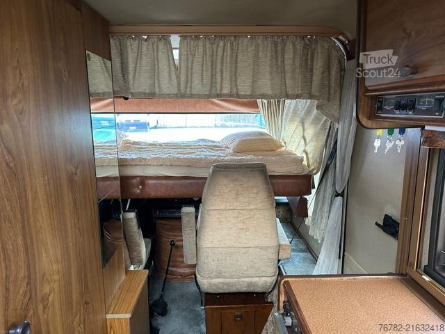 Integrated camper HYMER/ERIBA S 560 Mercedes 602D SERVO AHK SAT SOLAR H-Kennz.