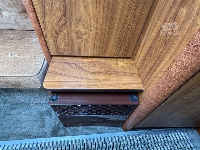 Integrated camper HYMER/ERIBA S 560 Mercedes 602D SERVO AHK SAT SOLAR H-Kennz.