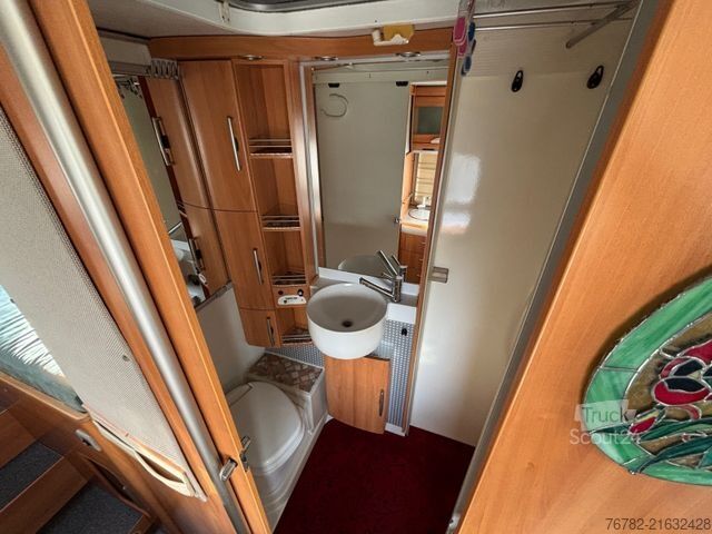 Integrated camper HYMER/ERIBA B774 Solar*Markise*Einzelbetten*3 Achsen*1.HAND