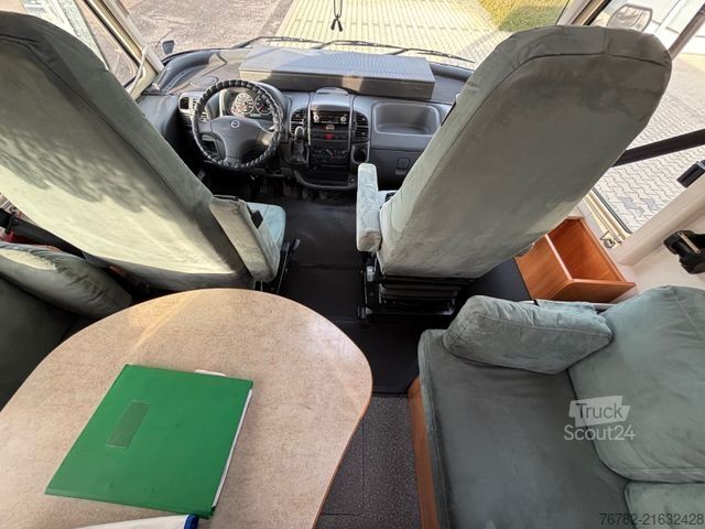 Integrated camper HYMER/ERIBA B774 Solar*Markise*Einzelbetten*3 Achsen*1.HAND