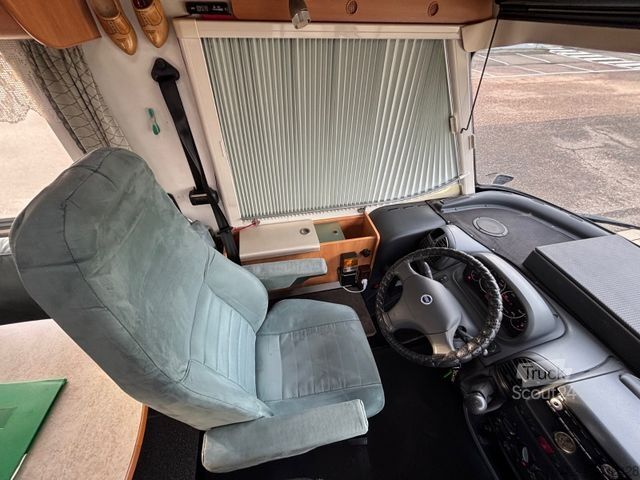 Integrated camper HYMER/ERIBA B774 Solar*Markise*Einzelbetten*3 Achsen*1.HAND