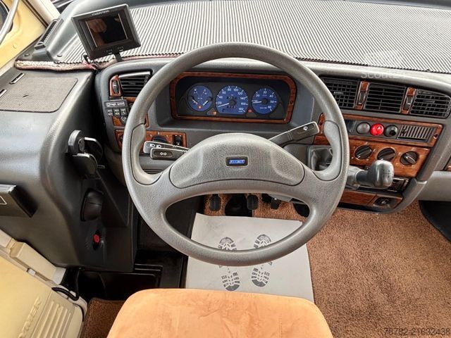 Integrated camper HYMER/ERIBA B524 Solar*Markise*SAT-TV*Fahrradträger*AHK