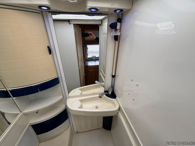 Integrated camper HYMER/ERIBA B524 Solar*Markise*SAT-TV*Fahrradträger*AHK