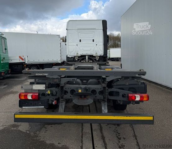 Swap body truck MERCEDES-BENZ 2540 L Actros 6x2 Fahrschule 5-Sitzer Liftachse