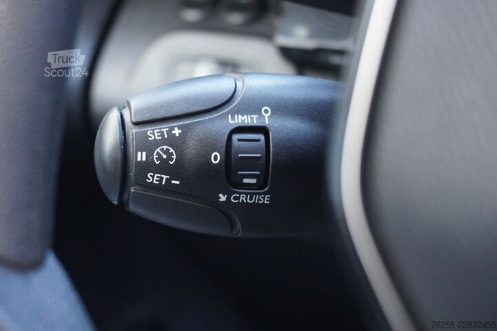 Korkeakattoinen farmari Peugeot Partner 1.5 BlueHDI 130PK Automaat EURO 6 - Air...