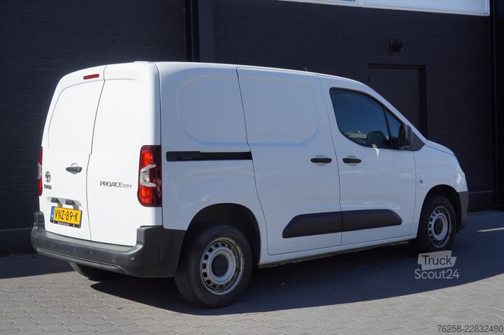 Універсал з високим дахом Toyota PROACE CITY 1.5 D-4D EURO 6 - Airco - Cruise - ...