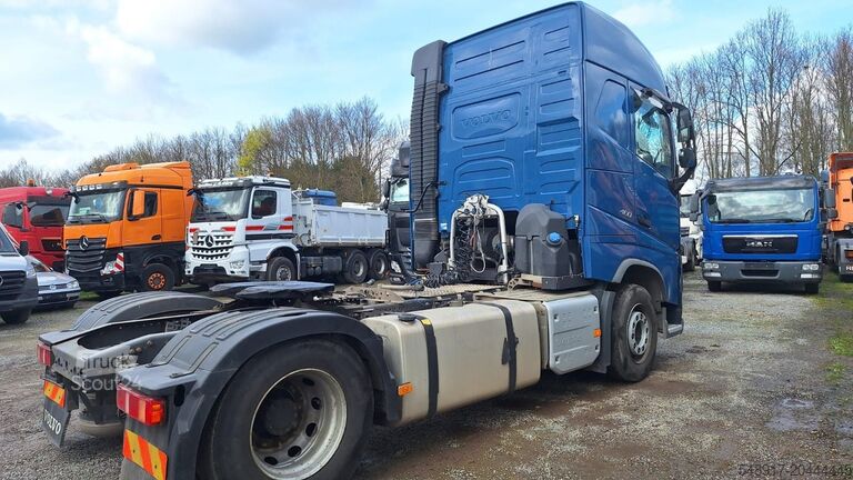 Volvo FH 460 truck tractor Volvo FH 460