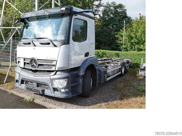 Φορτηγό εναλλασσόμενου αμαξώματος MERCEDES-BENZ MB 2543 LNR 6x2/4 Kamera Standheizung