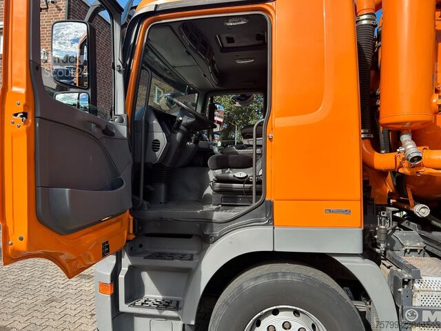 Vákuumtartályos teherautó MERCEDES-BENZ 3344 Actros Saug-Druck Wagen Müller VMF 110EGH