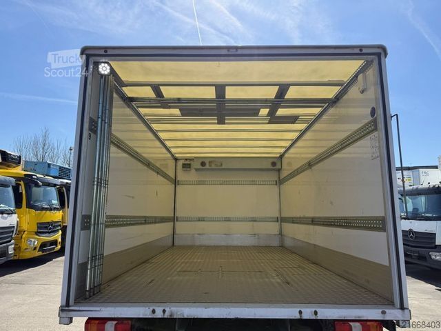 Furgoneta caja MERCEDES-BENZ ATEGO 821 L Koffer 4,9 m LBW 1 to.*Kofferheizung