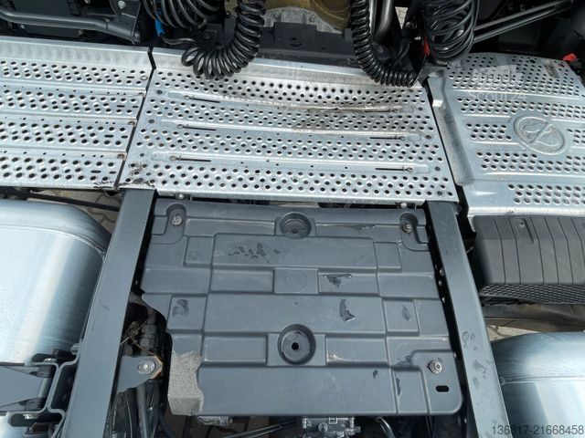 Cap tractor standard MERCEDES-BENZ Actros 5 L BigSpace 1851 4x2BL Retarder Kli. ACC
