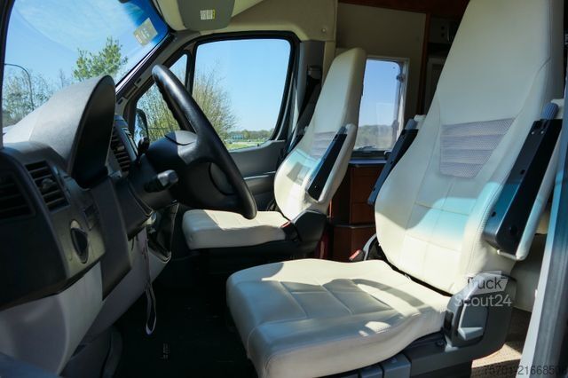 Caravana semiintegrada MERCEDES-BENZ La Strada Nova M