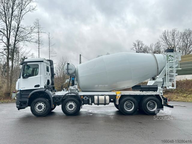 Camion malaxeur à béton MERCEDES-BENZ AROCS 5 4242 8x4 Euro5 EuromixMTP EM 12m R