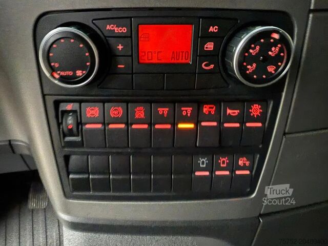 Koffer MAN TGS 26.320 Koffer Stuuras AHK 3.000KG LBW 373.2...