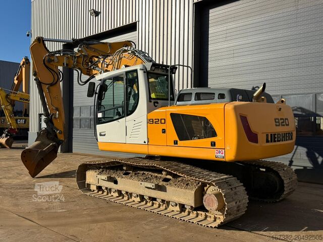 Crawler excavator Liebherr R920LC