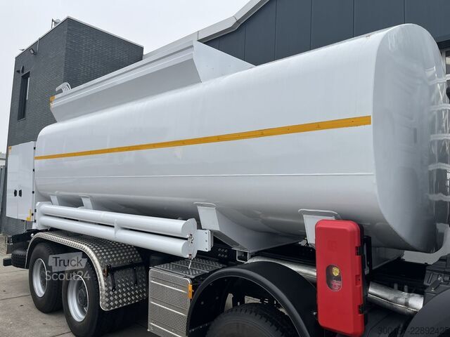 Sunkvežimis cisterna Mercedes-Benz Arocs 4140 8x4 | Fuel Tank | Stock