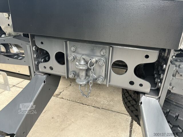Sunkvežimis cisterna Mercedes-Benz Arocs 4140 8x4 | Fuel Tank | Stock