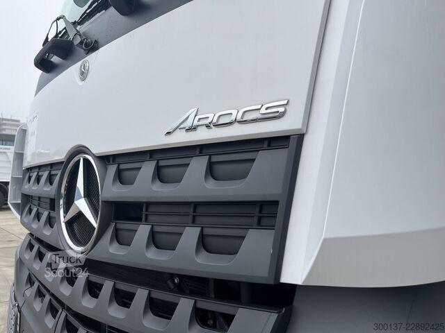 Sunkvežimis cisterna Mercedes-Benz Arocs 4140 8x4 | Fuel Tank | Stock