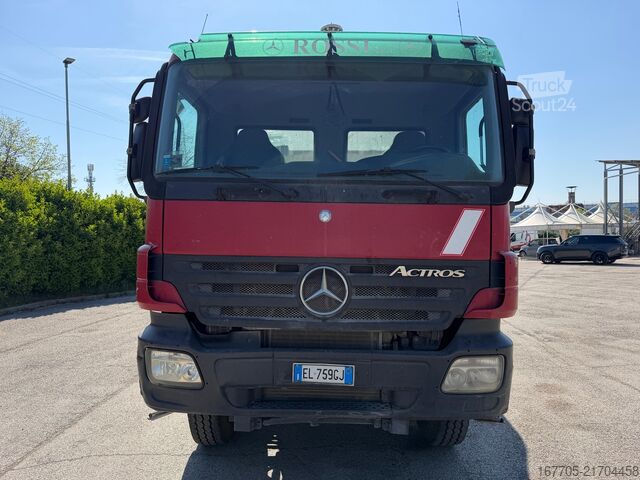 Concrete mixer truck Mercedes-Benz Actros 4144