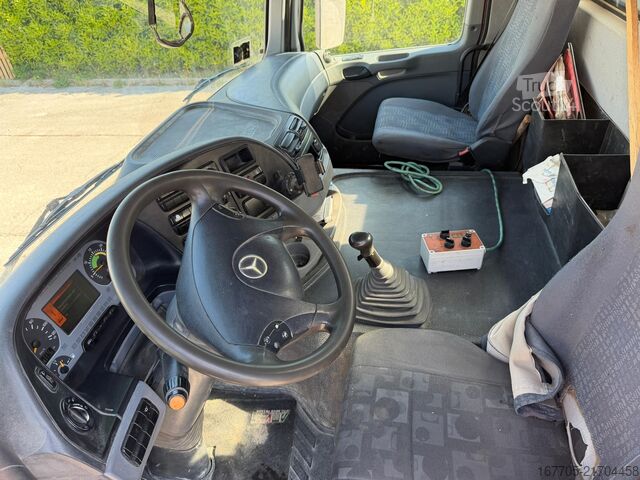 Concrete mixer truck Mercedes-Benz Actros 4144