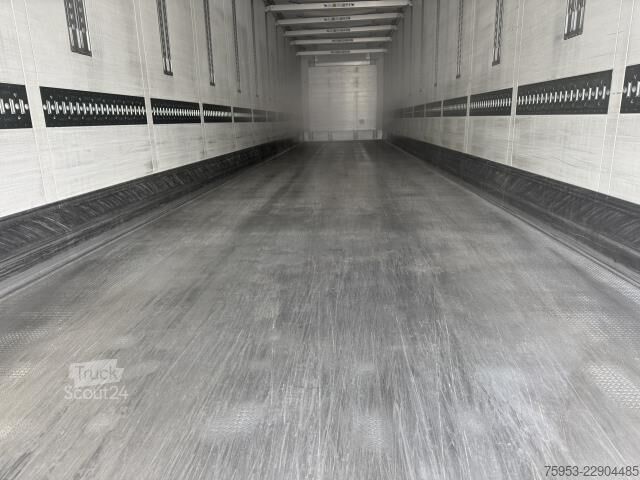 Koeloplegger Schmitz Cargobull SKO 24/L-14.7 FP 45 V7 Pharma Lang LKW Vector HE19