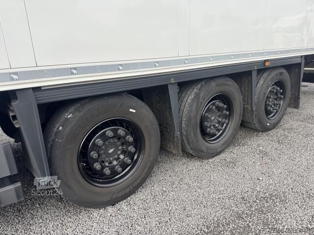 Koeloplegger Schmitz Cargobull SKO 24/L-14.7 FP 45 V7 Pharma Lang LKW Vector HE19