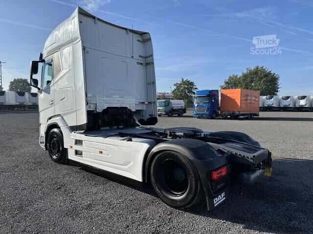 Standaard trekker DAF XG+ 530 Intarder Navigation Standklima