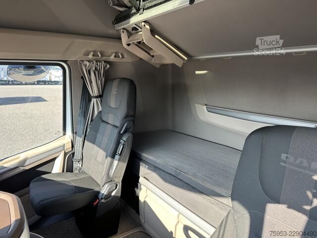 Standaard trekker DAF XG+ 530 Intarder Navigation Standklima
